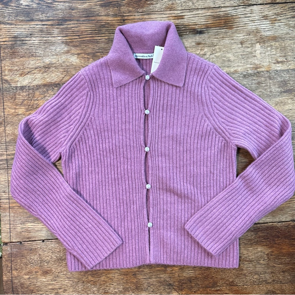 Abercrombie & Fitch Purple Knit Sweater
